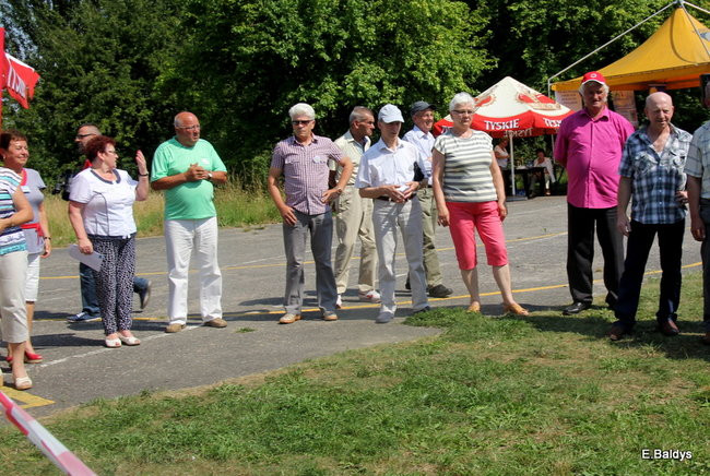 Festyn seniorów na lotnisku (zdjęcia)