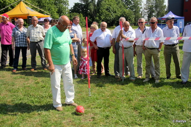 Festyn seniorów na lotnisku (zdjęcia)