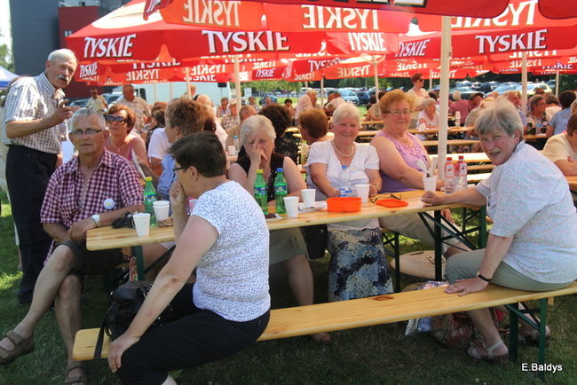 Festyn seniorów na lotnisku (zdjęcia)