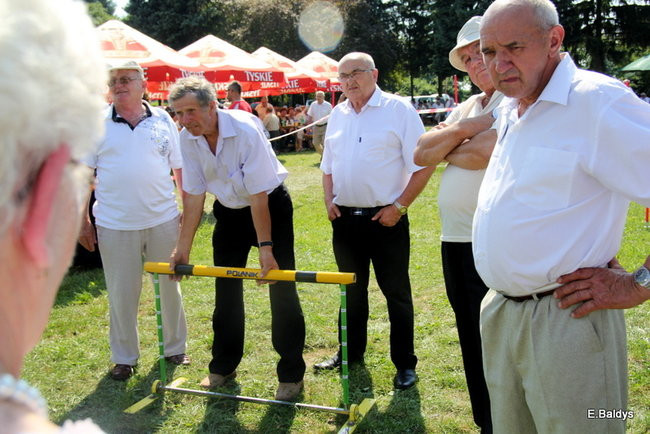 Festyn seniorów na lotnisku (zdjęcia)