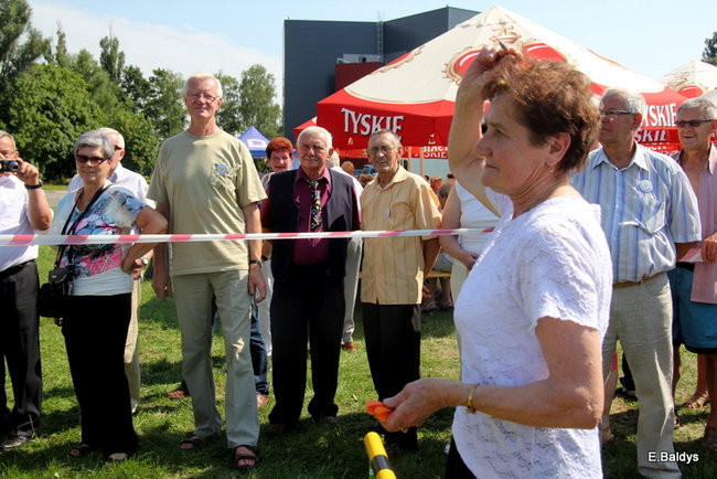 Festyn seniorów na lotnisku (zdjęcia)