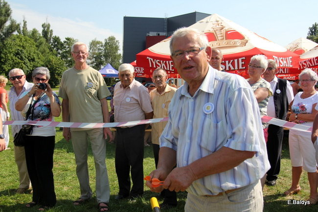 Festyn seniorów na lotnisku (zdjęcia)