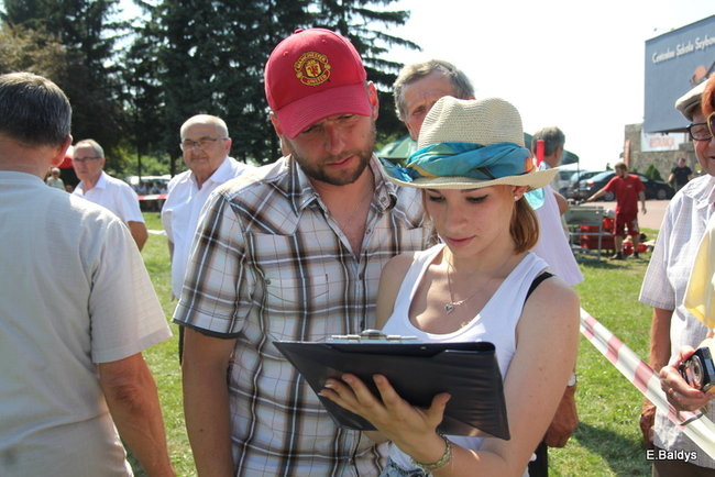 Festyn seniorów na lotnisku (zdjęcia)