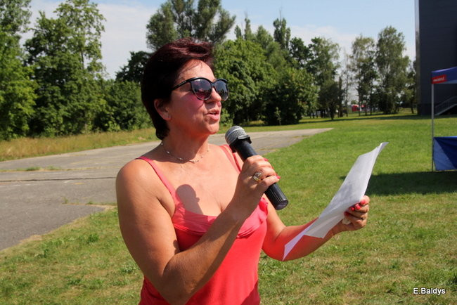 Festyn seniorów na lotnisku (zdjęcia)