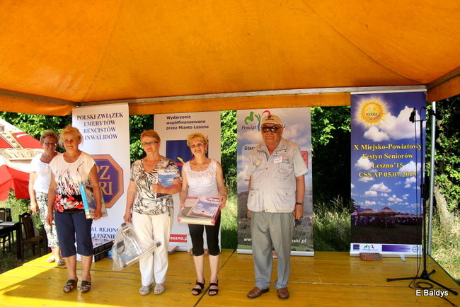 Festyn seniorów na lotnisku (zdjęcia)