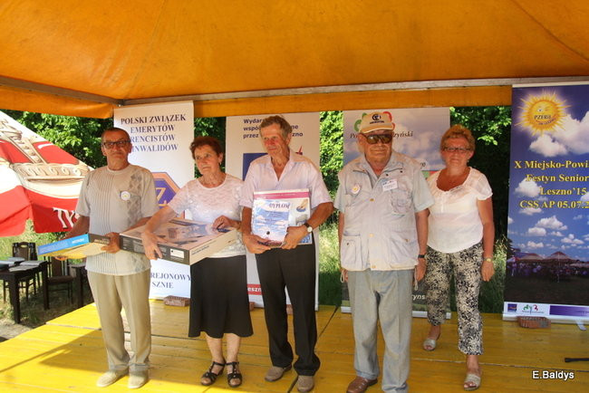 Festyn seniorów na lotnisku (zdjęcia)