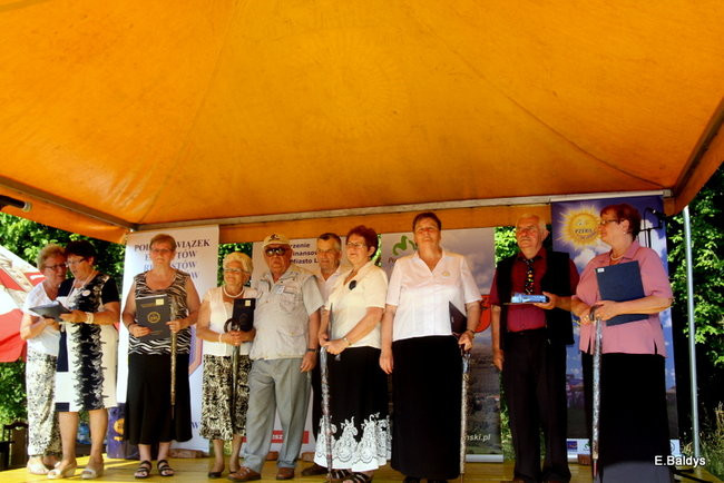 Festyn seniorów na lotnisku (zdjęcia)