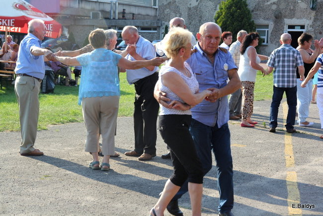 Festyn seniorów na lotnisku (zdjęcia)