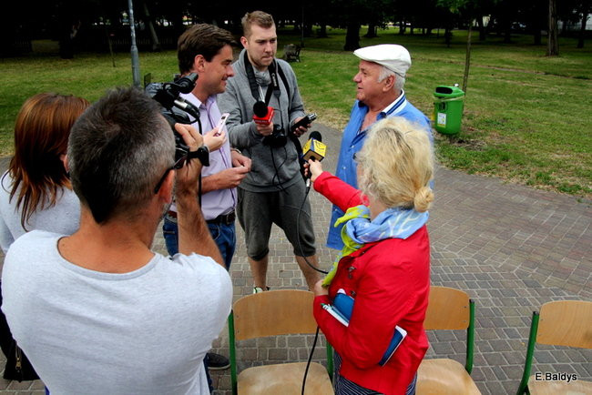 Hejterzy nie przyszli. Zabrakło im odwagi (zdjęcia)