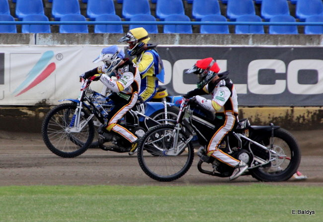 Zmagania juniorów na Smoku (zdjęcia)