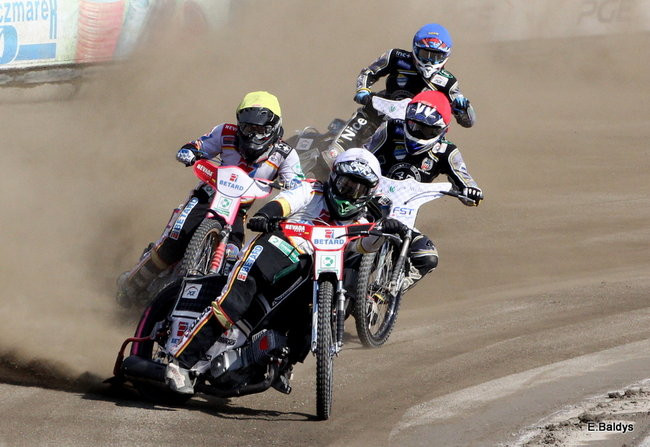 Zmagania juniorów na Smoku (zdjęcia)