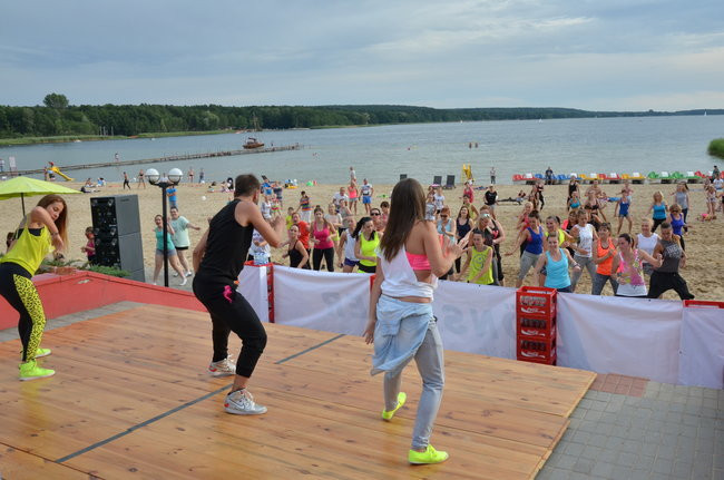 Zumba na plaży w Boszkowie (zdjęcia)