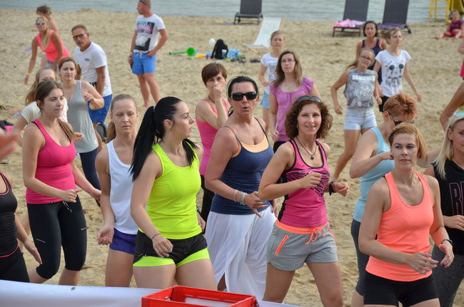 Zumba na plaży w Boszkowie (zdjęcia)