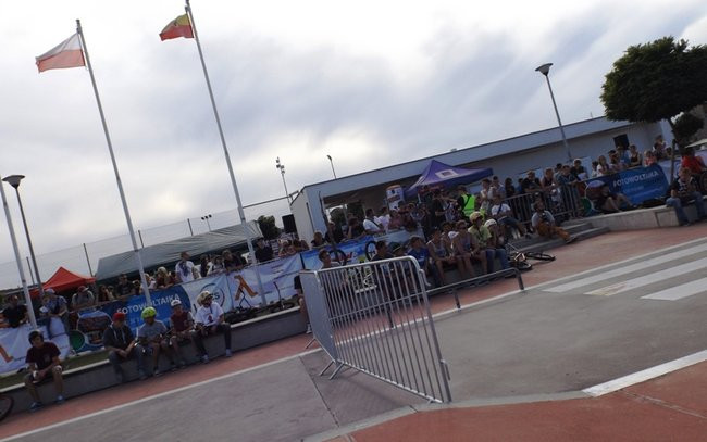 Fruwali nad Skateplazą (zdjęcia)