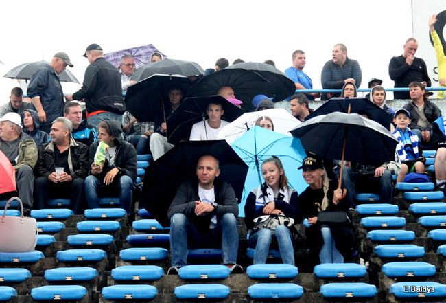 Kibice nie klaskali (zdjęcia)