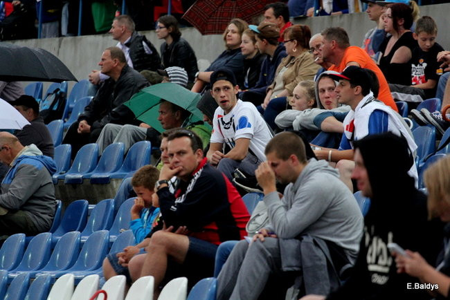 Kibice nie klaskali (zdjęcia)