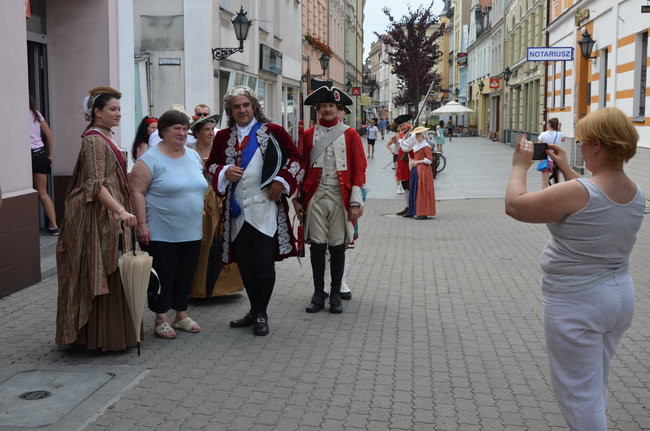 Sasi na ulicach Leszna (zdjęcia)