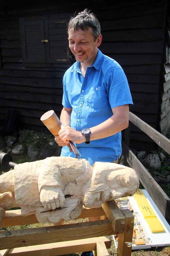 Drewno motywem przewodnim (zdjęcia)