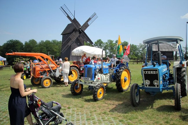 Drewno motywem przewodnim (zdjęcia)