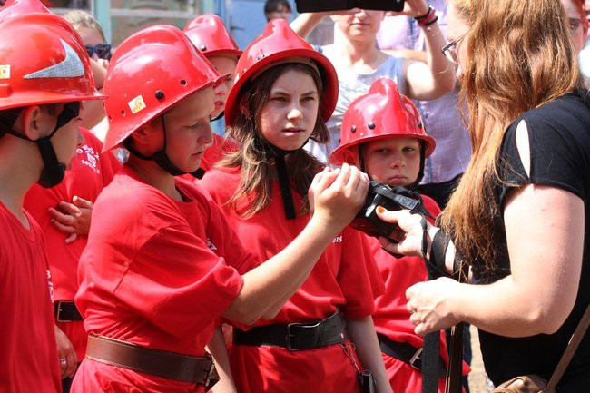 Pasowani na strażaka (zdjęcia)