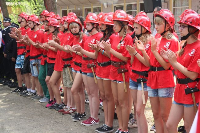 Pasowani na strażaka (zdjęcia)