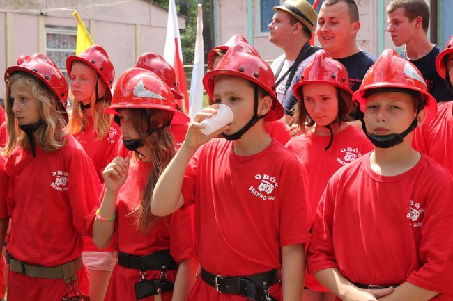 Pasowani na strażaka (zdjęcia)