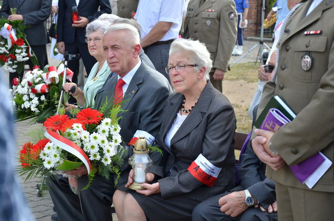 Chwila zadumy w  71. rocznicę (zdjęcia)