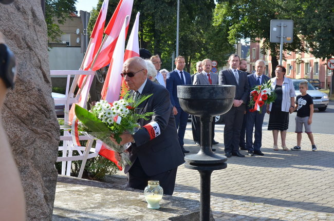 Chwila zadumy w  71. rocznicę (zdjęcia)