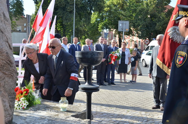 Chwila zadumy w  71. rocznicę (zdjęcia)