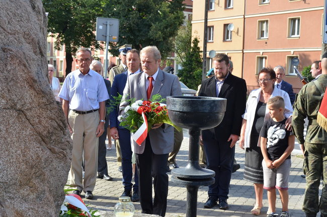 Chwila zadumy w  71. rocznicę (zdjęcia)