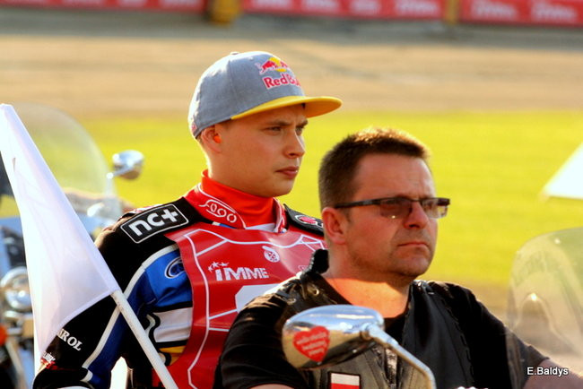 Niesamowity Łaguta (zdjęcia)