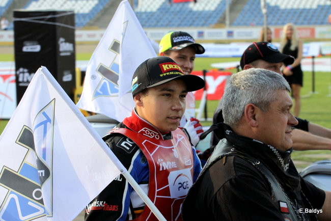 Niesamowity Łaguta (zdjęcia)