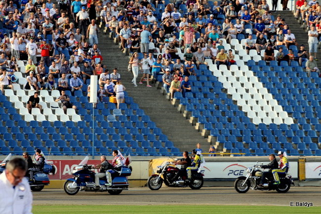 Niesamowity Łaguta (zdjęcia)