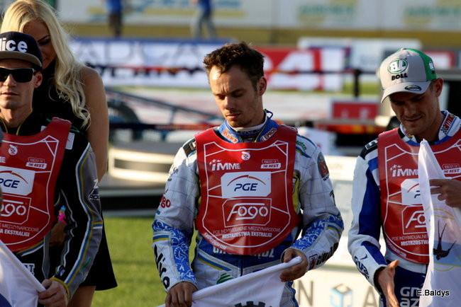 Niesamowity Łaguta (zdjęcia)