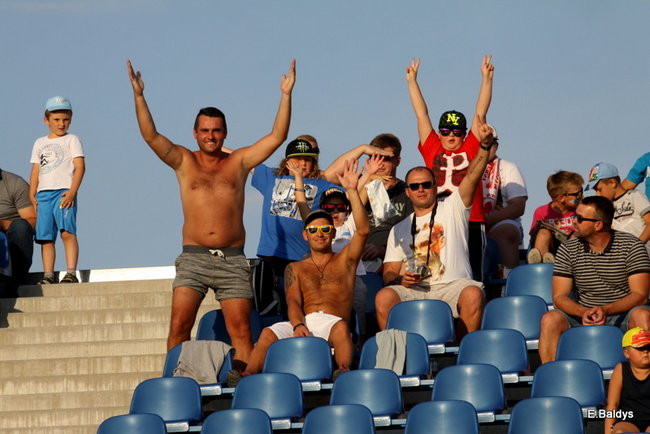 Niesamowity Łaguta (zdjęcia)