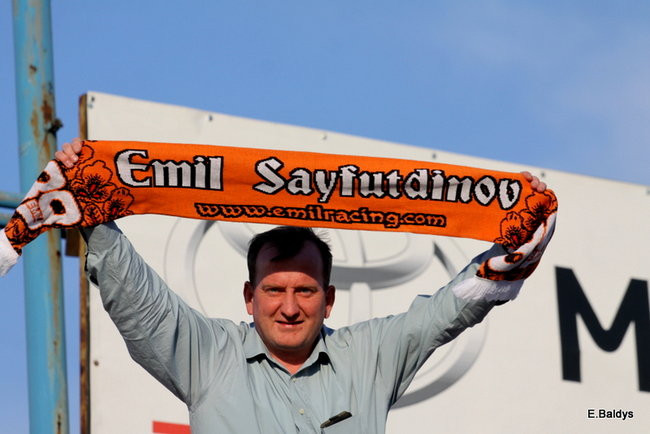 Niesamowity Łaguta (zdjęcia)