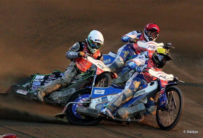 Niesamowity Łaguta (zdjęcia)