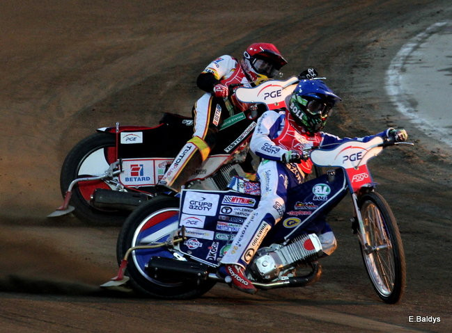 Niesamowity Łaguta (zdjęcia)