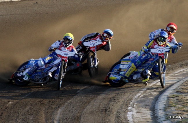 Niesamowity Łaguta (zdjęcia)