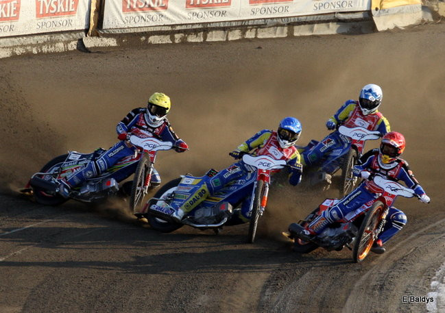 Niesamowity Łaguta (zdjęcia)