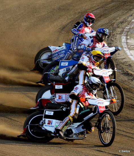 Niesamowity Łaguta (zdjęcia)