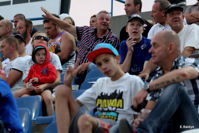 Niesamowity Łaguta (zdjęcia)