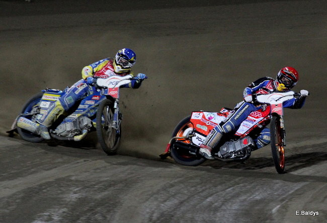 Niesamowity Łaguta (zdjęcia)