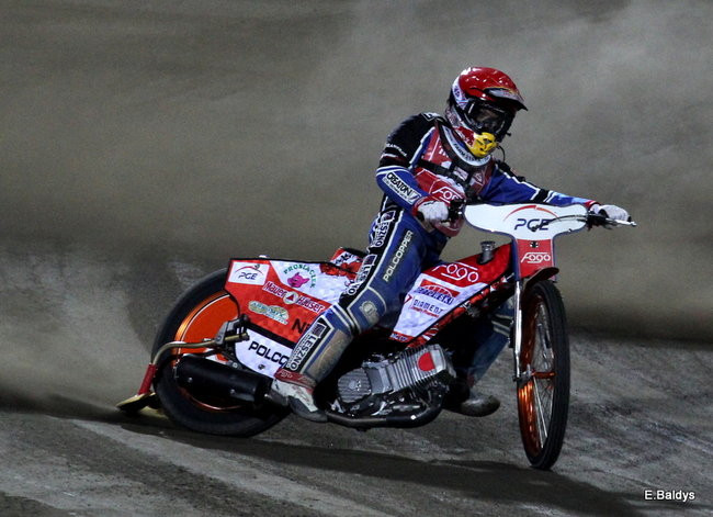 Niesamowity Łaguta (zdjęcia)