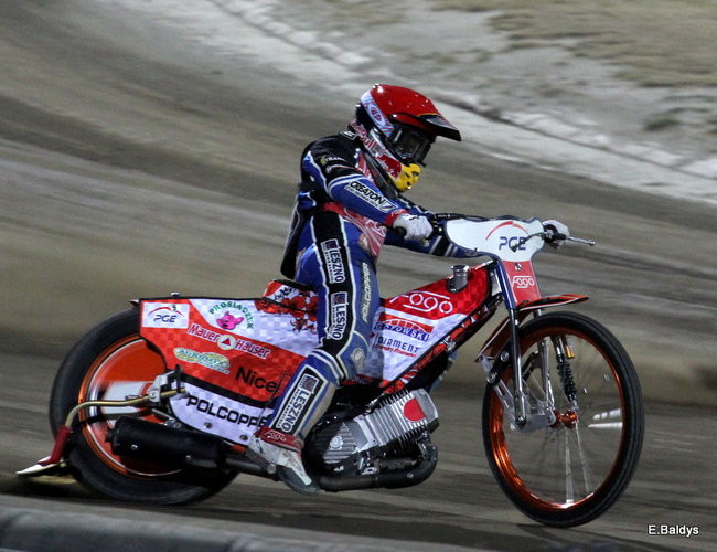 Niesamowity Łaguta (zdjęcia)