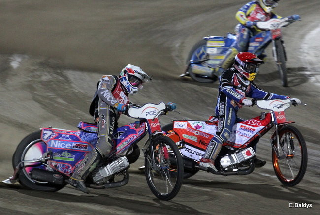 Niesamowity Łaguta (zdjęcia)