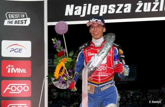 Niesamowity Łaguta (zdjęcia)