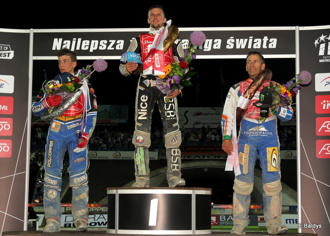 Niesamowity Łaguta (zdjęcia)