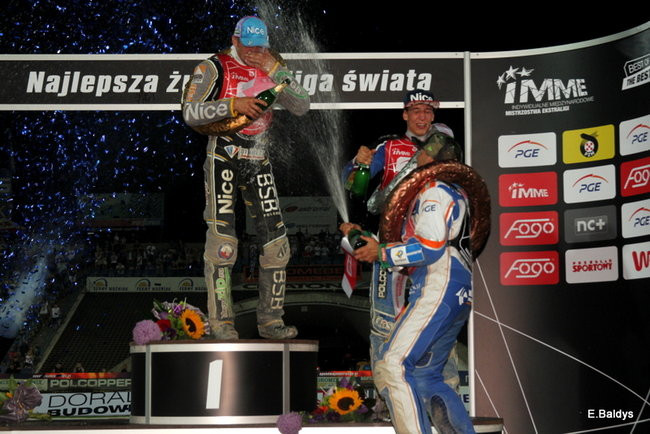 Niesamowity Łaguta (zdjęcia)