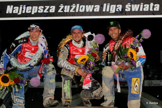 Niesamowity Łaguta (zdjęcia)